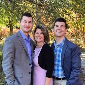 Meet your Posher, Debbie